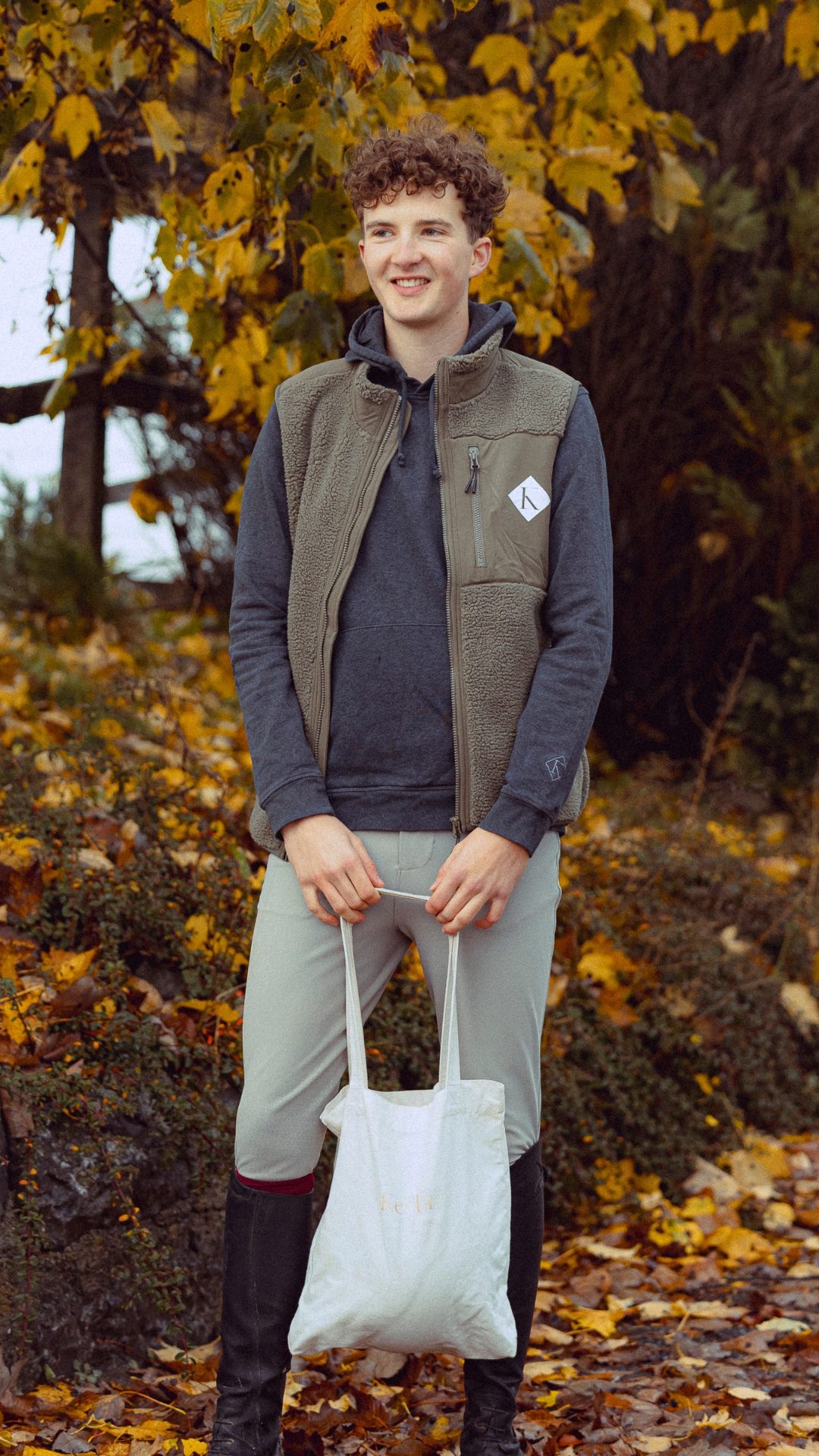 Gilet polaire unisex recyclée en khaki - Teddy Tala